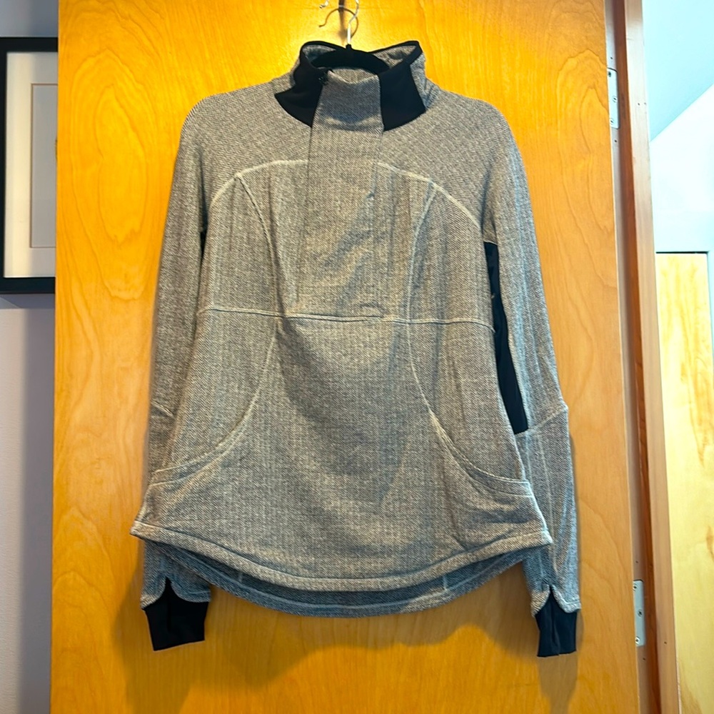 Lululemon Angled Quarter Zip Running Jacket Size 12